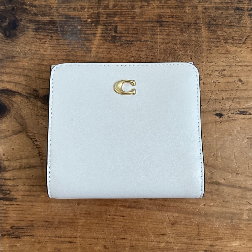 Coach Slim Essentials Bifold Wallet Chalk Ivory and Brass, Compact Small Wallet - Picture 5 of 14
